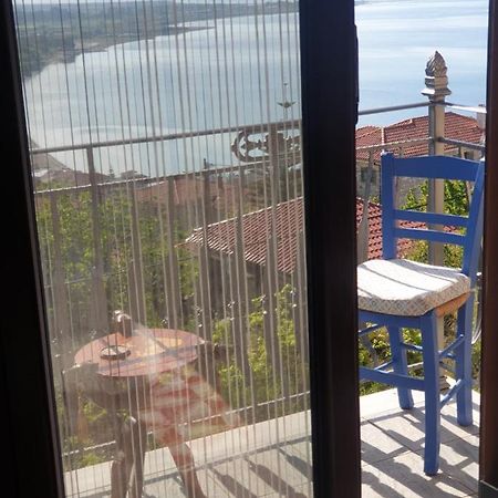 Villa View By The Castle Nafpaktos Esterno foto