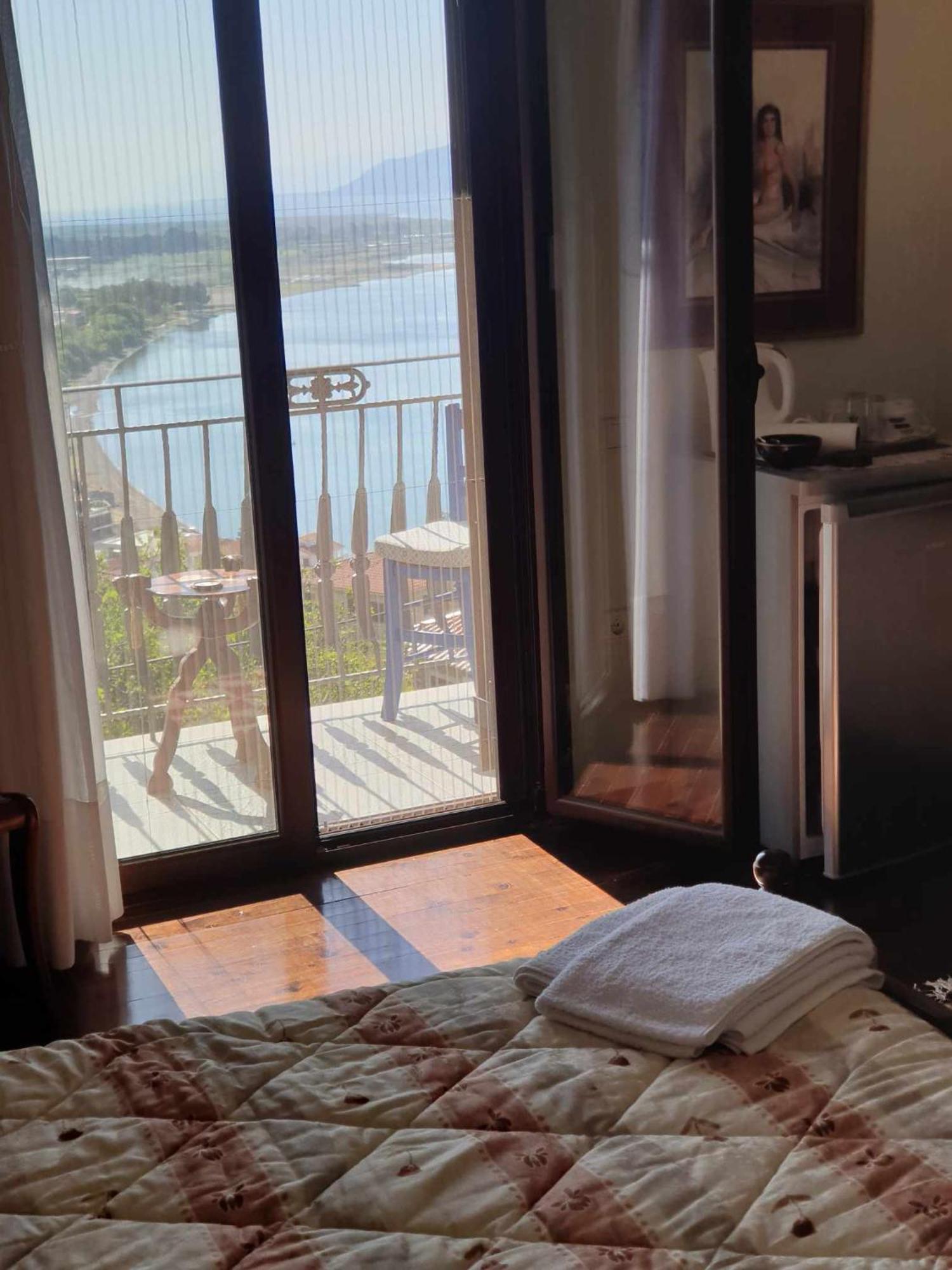 Villa View By The Castle Nafpaktos Esterno foto