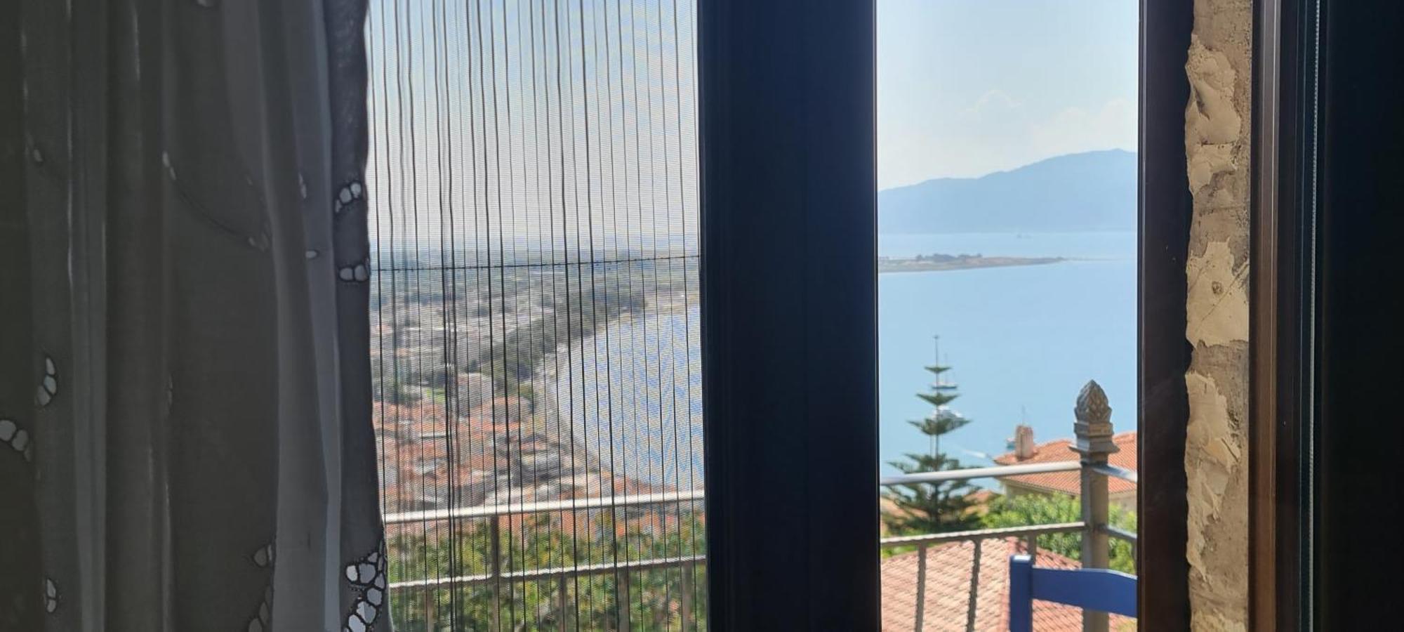 Villa View By The Castle Nafpaktos Esterno foto